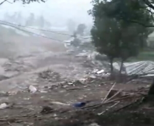 Cuaca Ekstrim, Puluhan Rumah Tertimpa Longsor Di Desa Pasirlangu dan Desa Sukajaya Bandung Barat